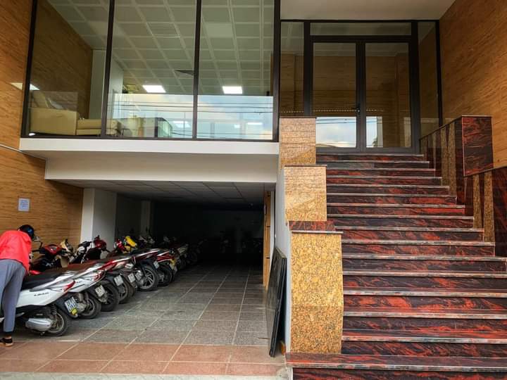 TÒA NHÀ VĂN PHÒNG TRUNG VĂN - 145M2 - 9 TẦNG THANG MÁY - NAM TỪ LIÊM.