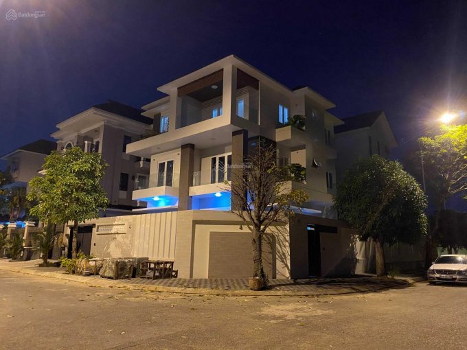 Bán căn biệt thự mặt tiền đường Linh Trung. 8x30m