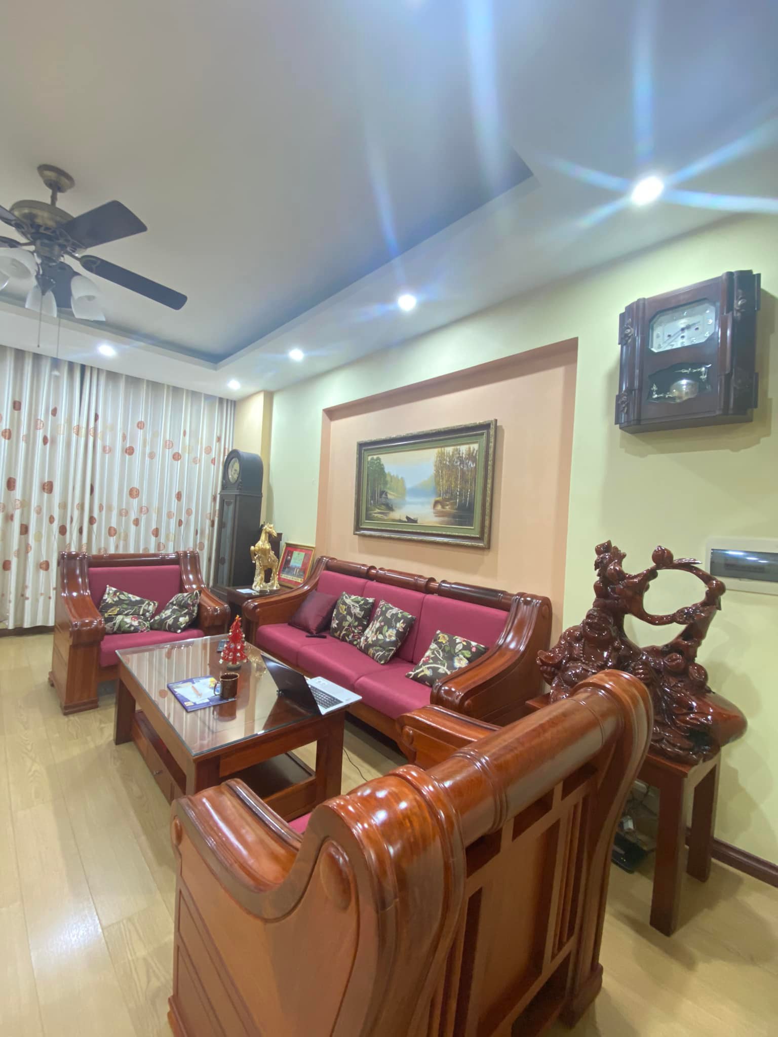 Cần bán biệt thự vip kđt Yên Hoà, khu H1. 204m2. 4 tầng cao cấp.