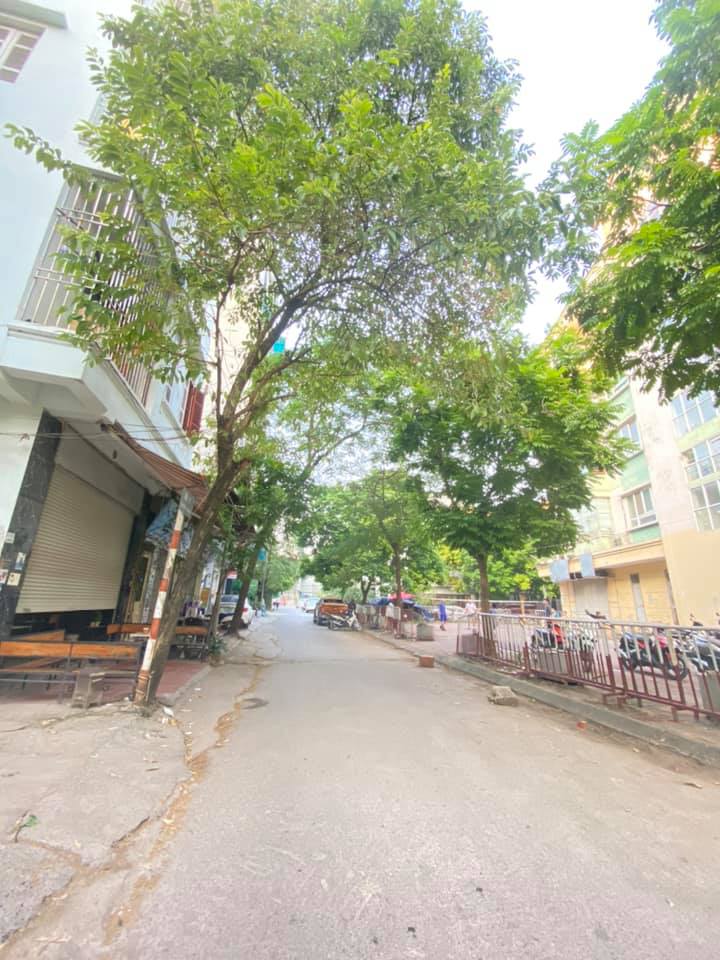 Bán nhà Mễ Trì Thượng , 71m2 x 9T, MT 5m - 15.5 tỷ