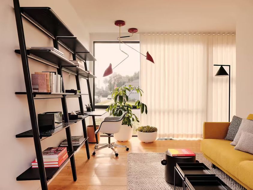 Bán nhà khu dân cư Phước Kiển 5x18m 1 trệt 3 lầu 5 PN sổ hồng hoàn công