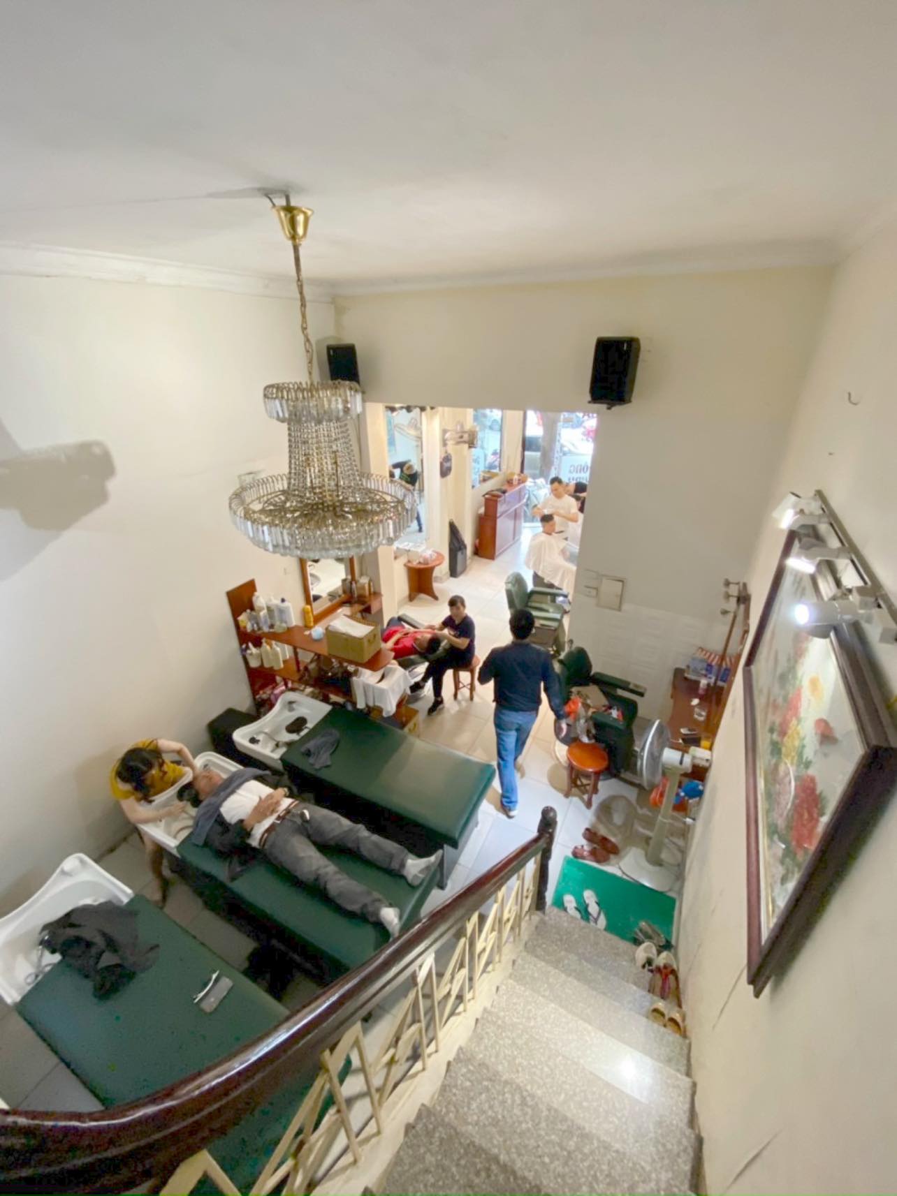 Bán nhà mặt phố Hoà Mã 42m 3 tầng mặt tiền 4m 18.9 tỷ trung tâm Hai Bà Trưng cho thuê 30 triệu/tháng