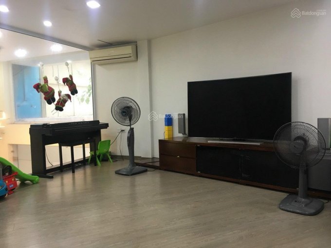 150m2