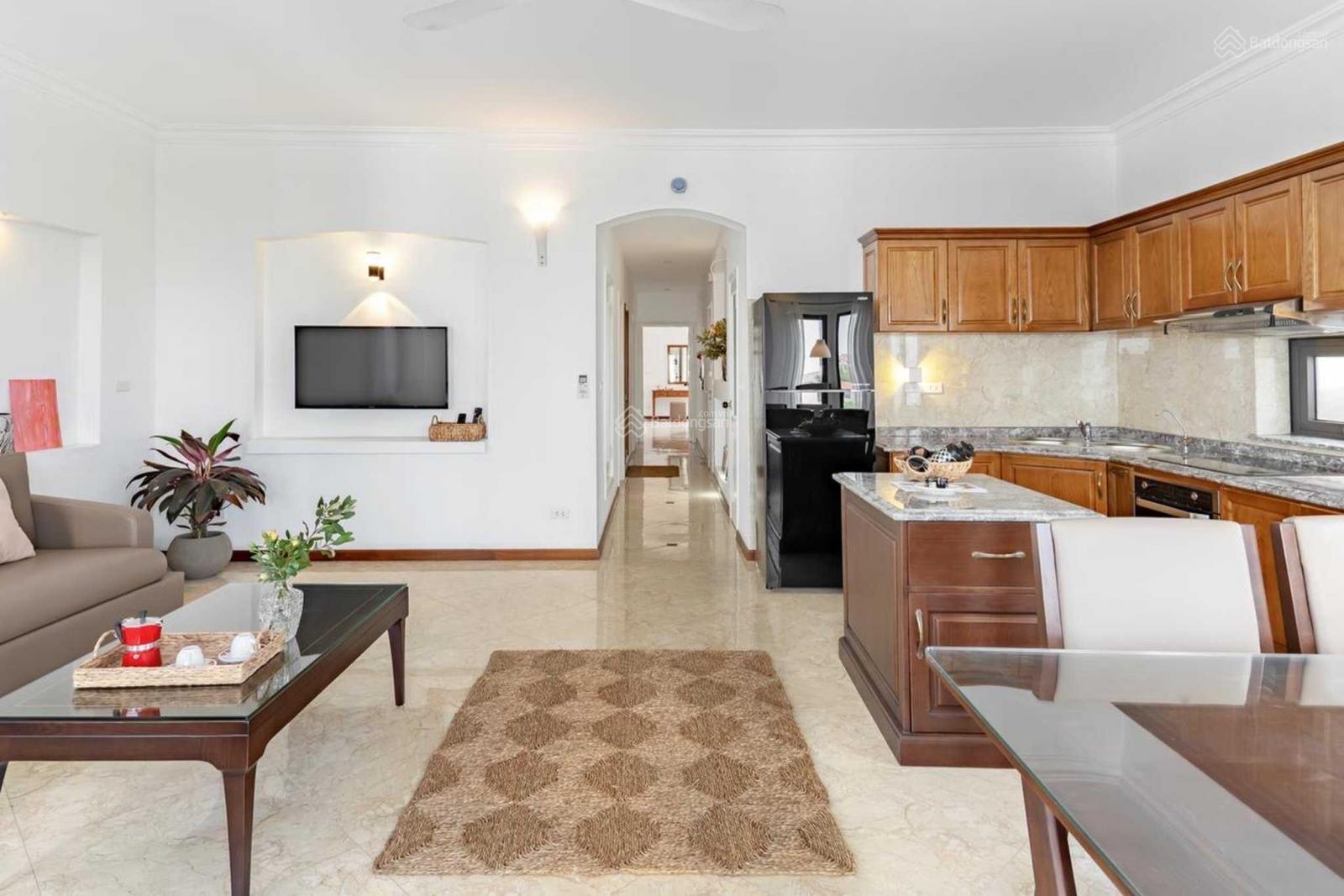 Cần bán nhà 6 tầng mới mặt phố Thuỵ Khuê gần Lăng Bác diện tích 100m2.