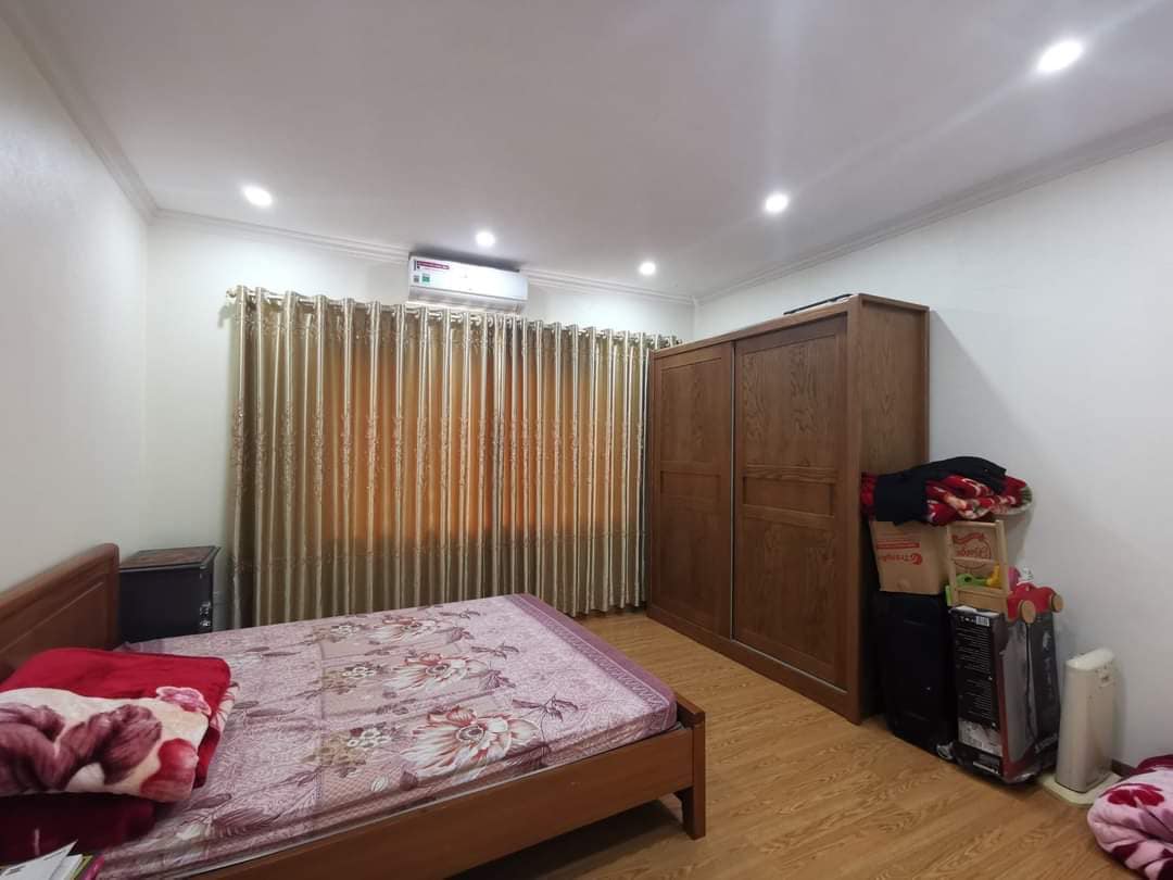 Bán Nhà Lạc Trung TT Quận Hai Bà Trưng, DT45m2, x5 Tầng, Giá 14 Tỷ, Vỉa Hè, Kinh Doanh Sầm Uất