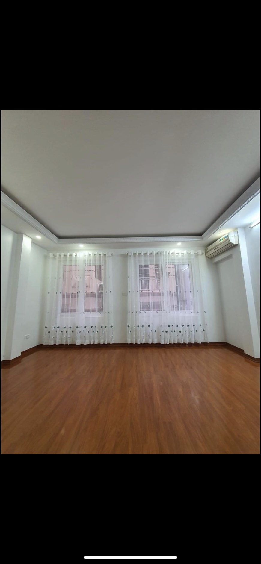 Bán phố Điện Biên Phủ , Ba Đình ,80m2,5 tầng ,mặt tiền 9m ,giá thương lượng.
