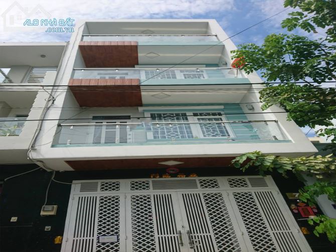 Bán nhà mặt tiền kinh doanh đường số 8 linh xuân 1trệt 3lầu ( 5 x 20 ) cho thuê 40 triệu