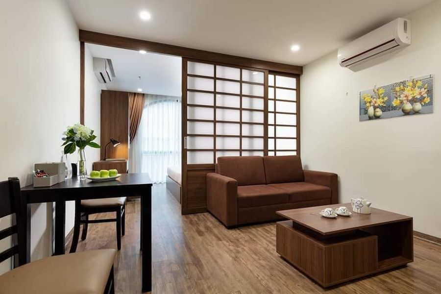 Bán khách sạn 8 tầng tại Kim Mã, 204m2, mt 9m