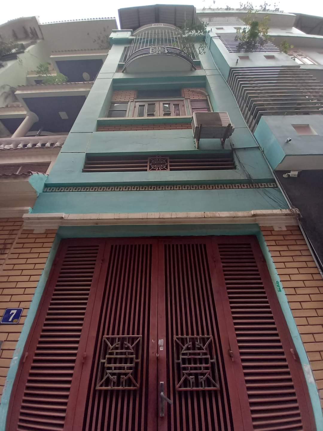 PHÂN LÔ-MẶT NGÕ ÔTÔ TRÁNH-KINH DOANH-TRẦN QUỐC HOÀN-CẦU GIẤY-DT 50m2-4T-MT 3,7m-Giá 10,8 tỷ.