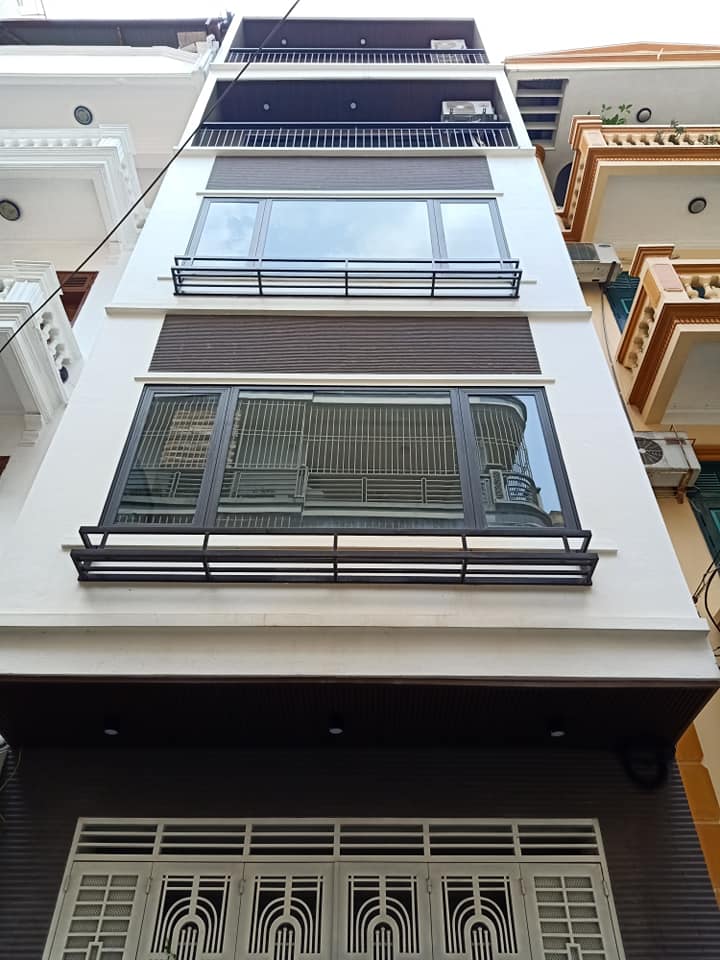 Duy Nhất Một Căn LK 90 Nguyễn Tuân, 5 Tầng 1 Tum, Mặt Tiền 5.5m, Giá 22 tỷ.