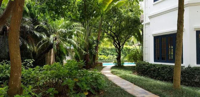 BÁN BIỆT THỰ MẶT PHỐ CẠNH SUN GROUP CÓ BỂ BƠI