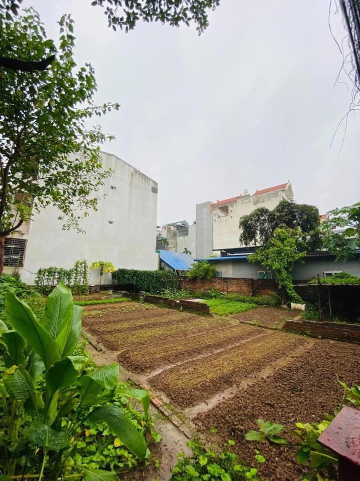 MẢNH ĐẤT VÀ CÒN SÓT LẠI QUẬN TÂY HỒ - PHỐ PHỤ THƯỢNG - DIỆN TÍCH 245M - LÔ GÓC MẶT TIỀN 18M RỘNG MÊNH MÔNG - HAI MẶT NGÕ Ô TÔ - MẶT PHỐ TƯƠNG LAI GẦN - CHIA LÔ - TOÀ NHÀ HOMESTAY - PHÒNG TRÀ - BIỆT THỰ - GIÁ 22 TỶ.