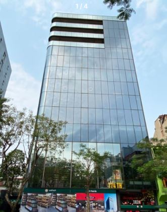 320m2
