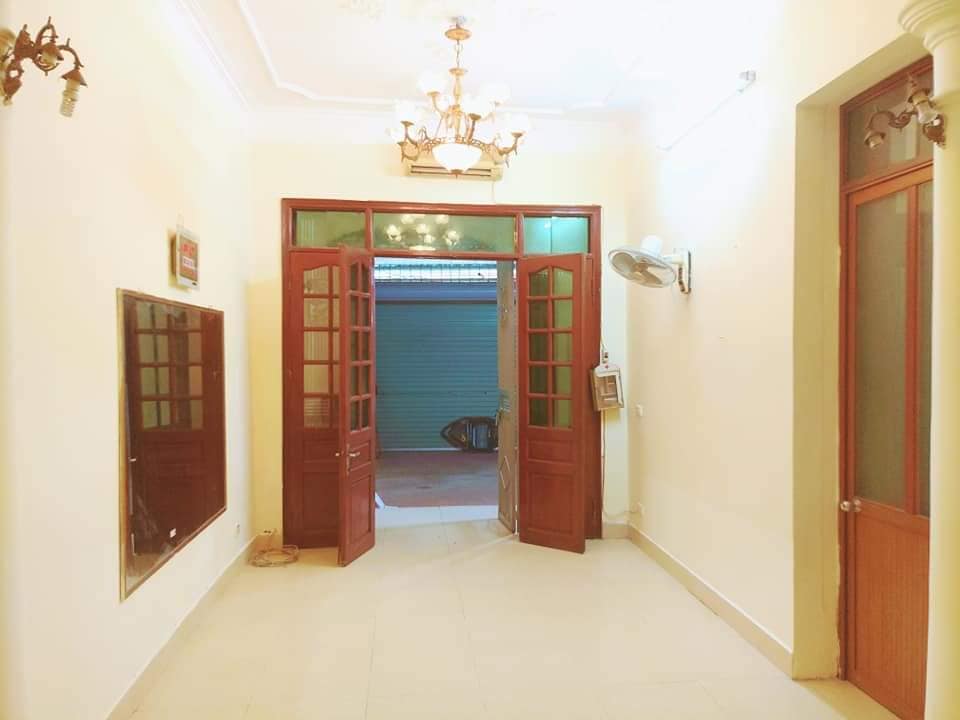 Bán nhà mặt phố Đồng Cổ Tây Hồ 80m 3 tầng mặt tiền 5.6m 18.3 tỷ trung tâm hiện đang cho thuê giữ nhà