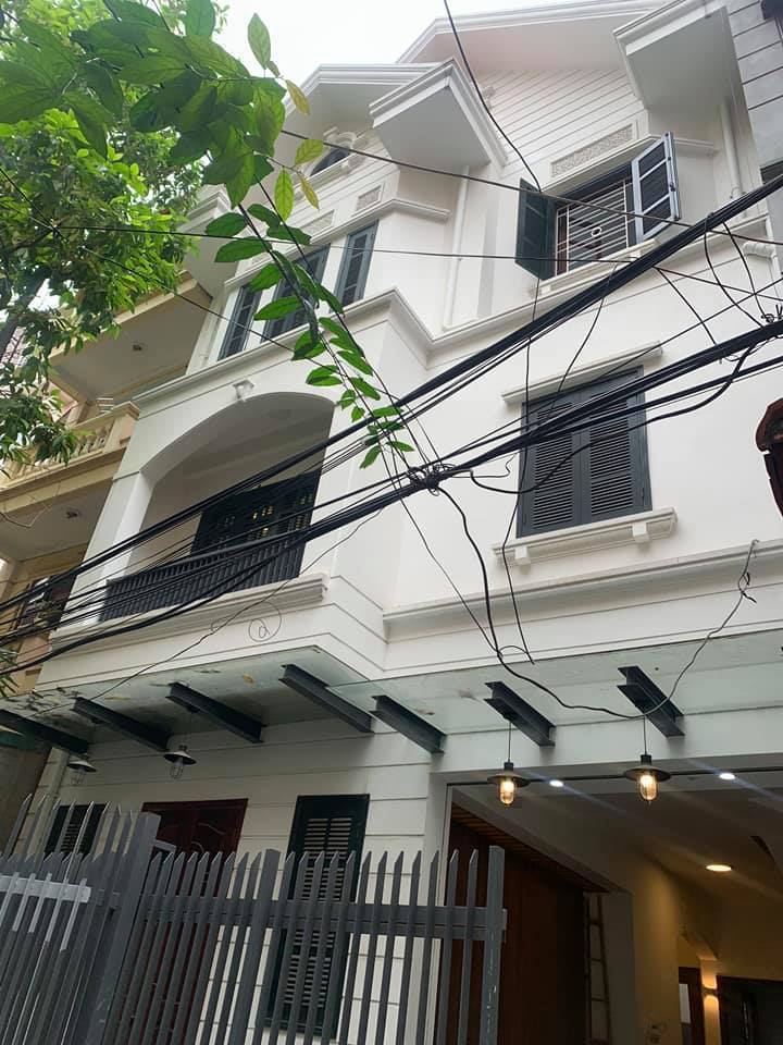 NHÀ ĐẸP KHU PHÂN LÔ CAO CẤP, Ô TÔ, NHÀ DÀNH CHO CHÍNH KHÁCH.