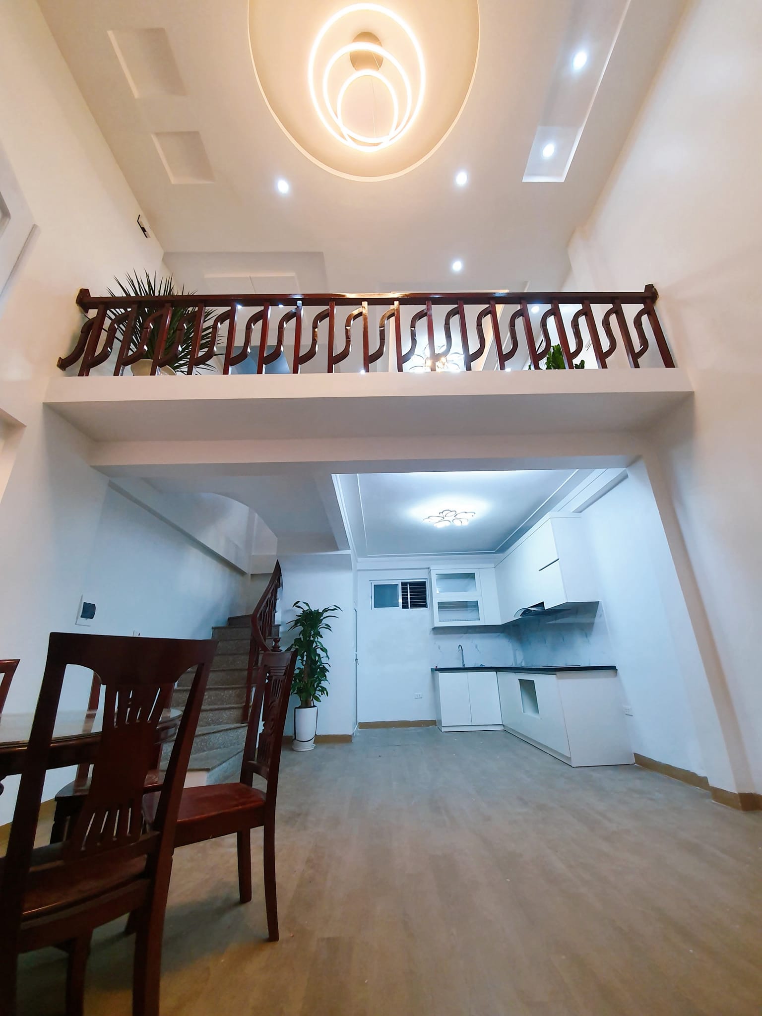  85m2