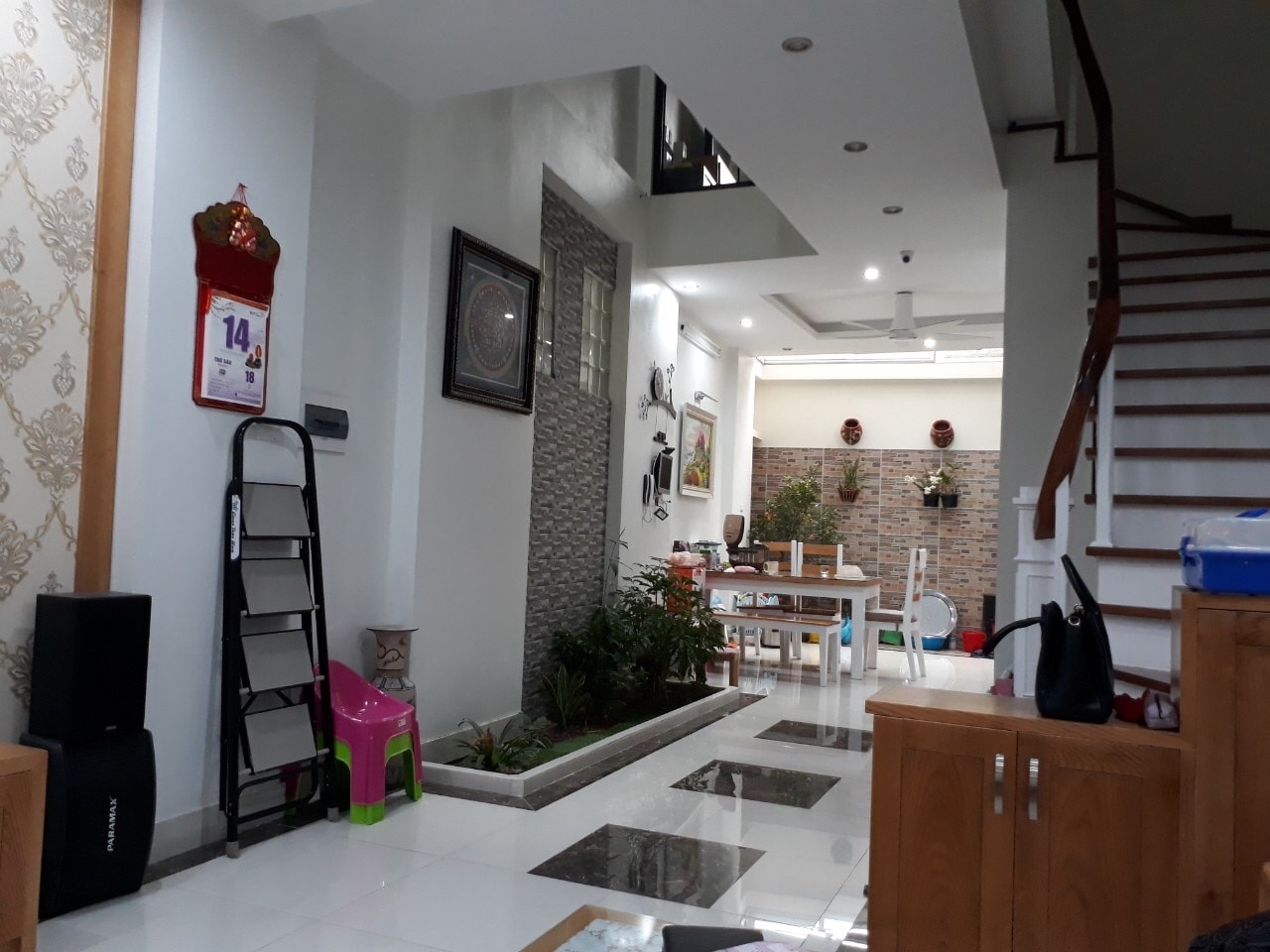 án nhà mặt phố thợ nhuộm 68m2 X2 tầng mặt tiền 4m nở hậu hè rộng KD tốt già 18 tỷ