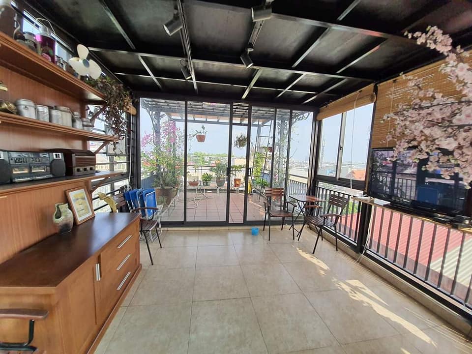 Bán lô đất đẹp đầu tư chia lô ,ô tô đỗ cửa 135m2, mt: 15m ở Thạch Bàn- Long biên