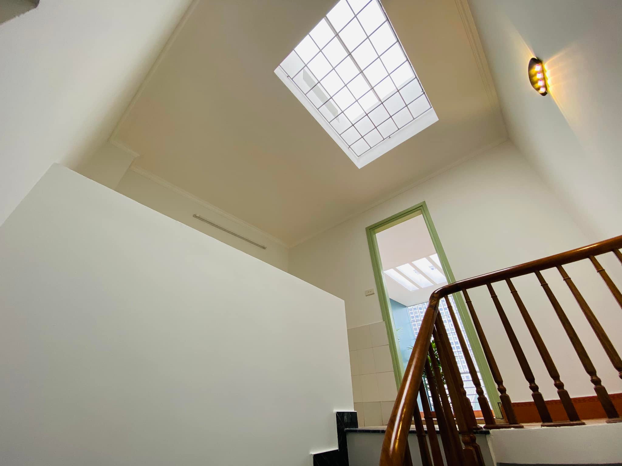 BÁN NHÀ NGÕ 20 Nguyễn Viết Xuân 80M2 GIÁ 13 tỷ oto tránh đỗ ngày đem