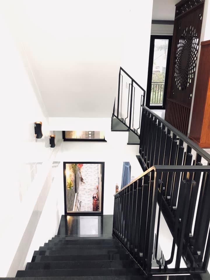 Chủ Ngộp Bán Nhà MT Trần Xuân Soạn Q7. Dt 99M2 . 13.5tỷ