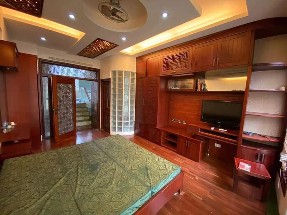 80m2