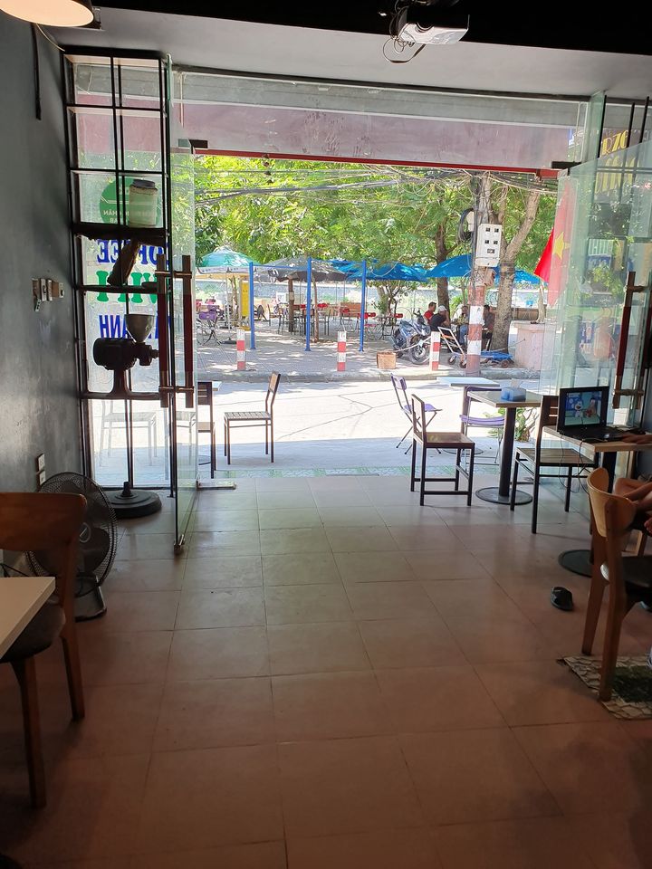 Bán nhà Chùa Láng, 70m2 x 4 tầng, mt 4.6m 17.5 tỷ