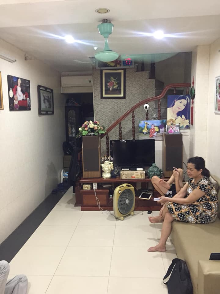 121m2