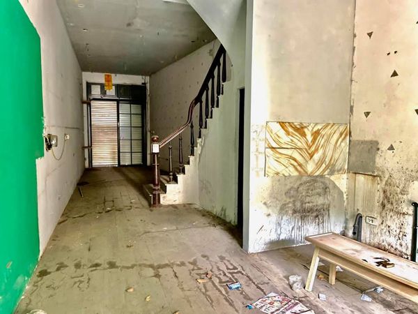 Bán nhà mặt phố Nguyễn Chí Thanh 45m2 x 4 tầng- Giá 11.2 tỷ