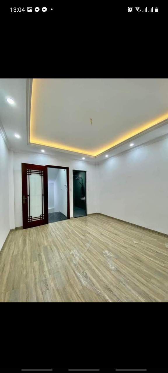 Cần bán nhà mặt phố Đống Đa, giá đầu tư, 2 thoáng, vỉa hè, 3 làn ô tô, kinh doanh, văn phòng, 123m2, 7.5m mặt tiền, 32.5 tỷ.