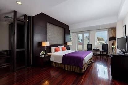 Bán tòa văn phòng Lý Nam Đế, Hoàn Kiếm, 460m2, giá: 193 tỷ, mt: 12.8m, 9 tầng thang máy.