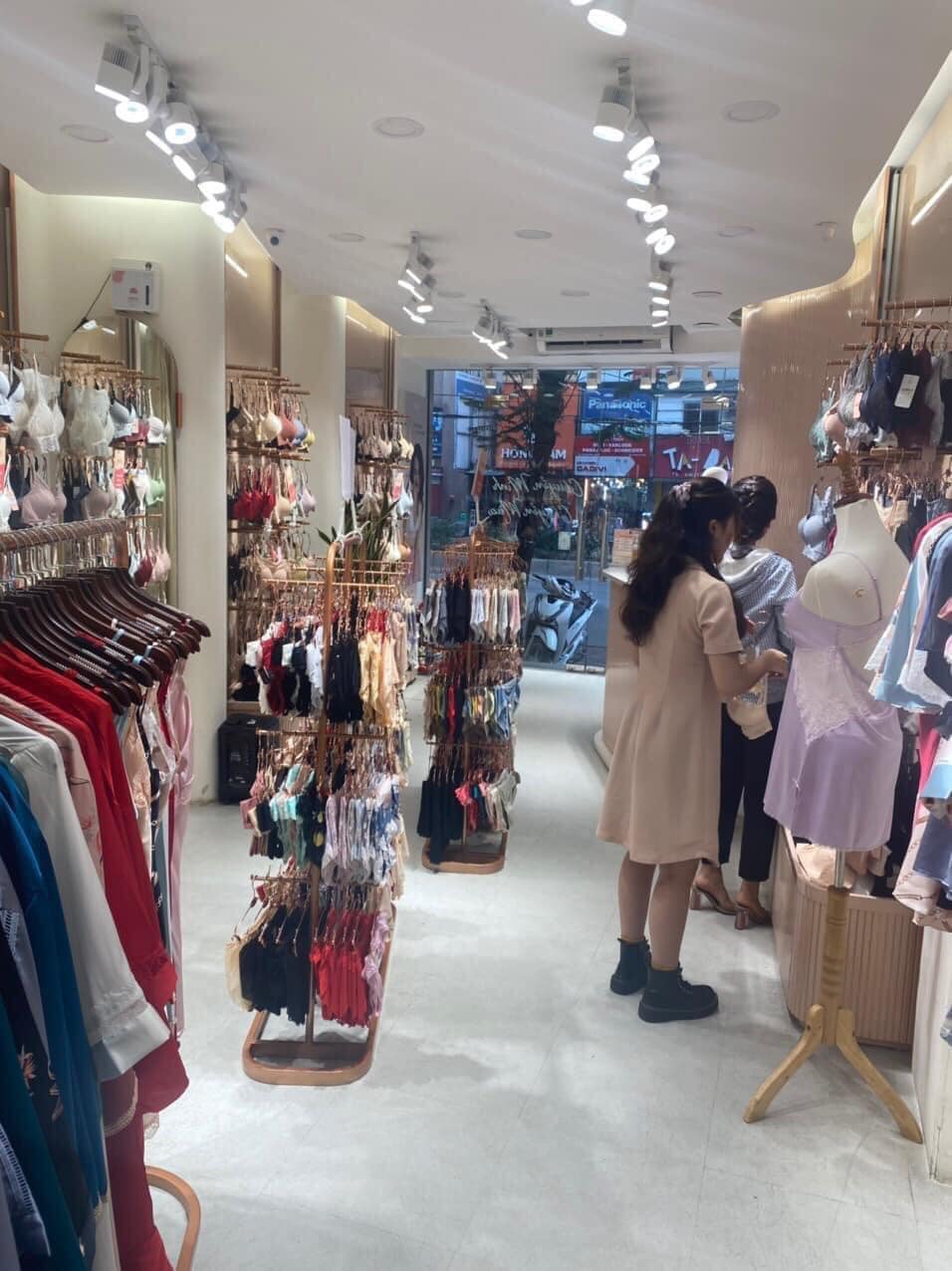 Bán nhà mặt đường Cầu Giấy – 65m2 x 4 tầng- Giá 27.3 tỷ