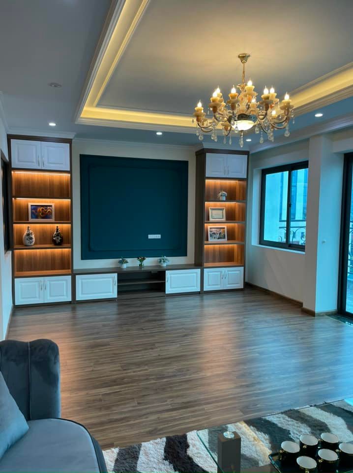 Bán nhà phố Hoàng Quốc Việt, Cầu Giấy 90m, 9 tầng, mt 7.3m. Giá: 28.5 tỷ