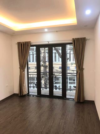 Bán Tòa Nhà Văn Phòng Mạc Đỉnh Chi, Quận 1