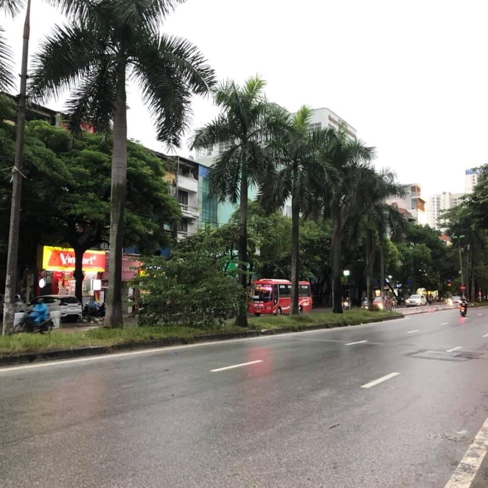 Cực Hiếm mặt phố Vạn Bảo Ba Đình 71m2 13 tỷ kinh doanh tốt.