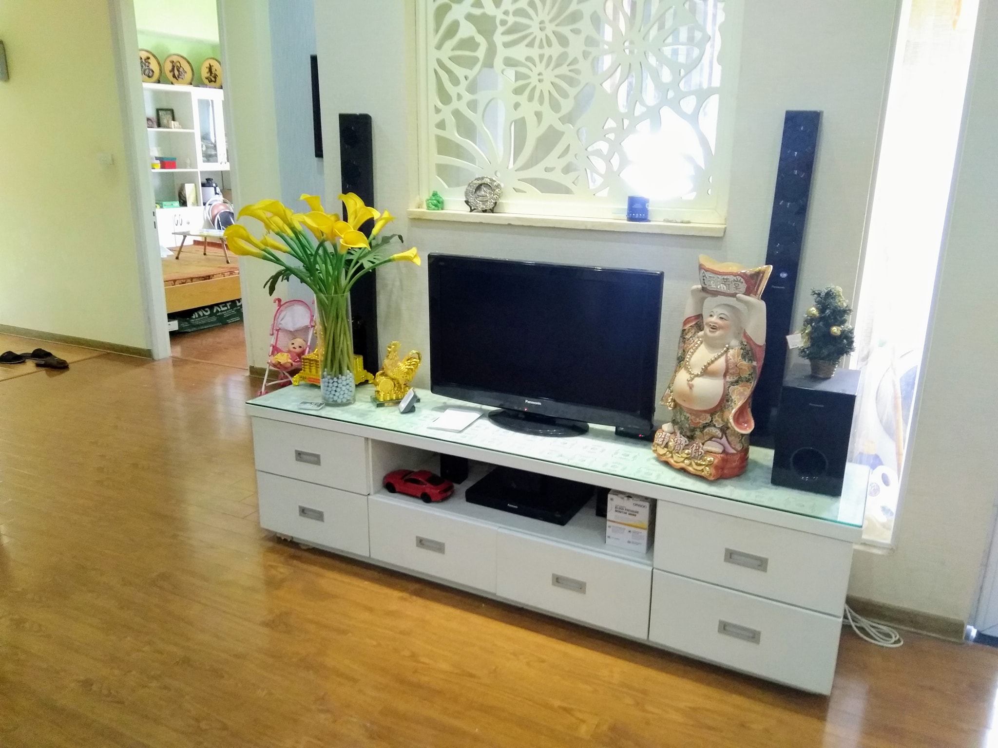 Võ Chí Công Mặt Phố Lô góc 3 Thoáng 2 Vỉa hè ÔTÔ tránh Dừng Đỗ 72m 7tầng MT5m KD