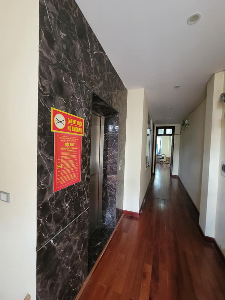 BÁN NHÀ MẶT PHỐ TRUNG KÍNH, CẦU GIẤY. QH ỔN ĐỊNH, VỈA HÈ RỘNG, THANG MÁY, 24.5 TỶ.