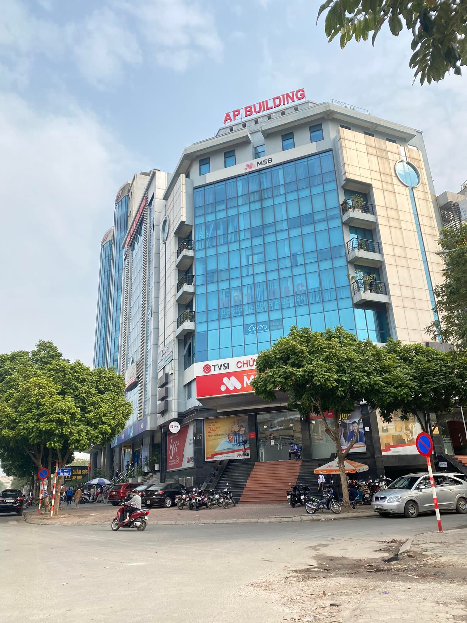 TOÀ BUILDING NGUY NGA 11 TẦNG MẶT PHỐ TRẦN THÁI TÔNG CẦU GẤY HÀ NỘI