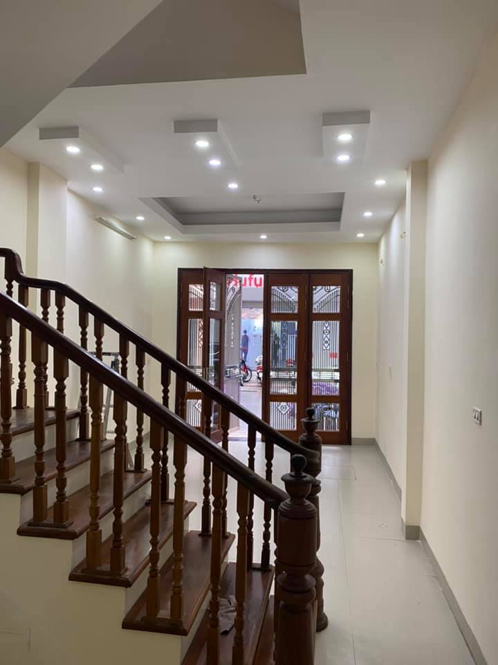 Chủ cần bán nhanh, giảm giá 1 tỷ, giá mới 17.5 tỷ.cho căn nhà mặt phố Ô Chợ Dừa – Đống Đa