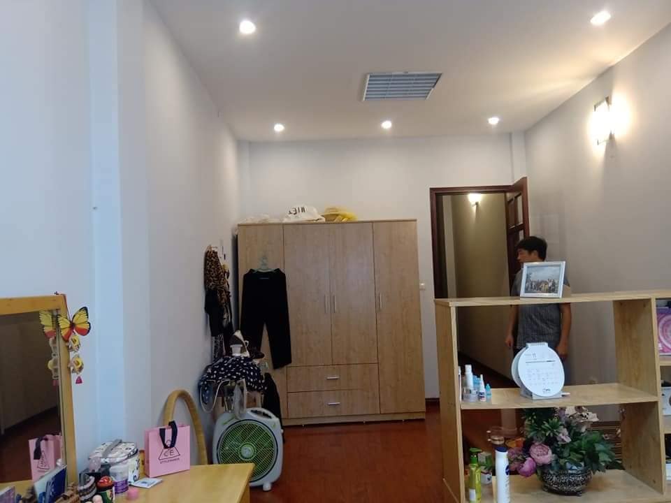 PHÂN LÔ Ô TÔ DỪNG ĐỖ NGÀY ĐÊM - THANG MÁY NHẬP KHẨU - THOÁNG VĨNH VIỄN TRƯỚC VÀ SAU