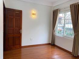 311m2