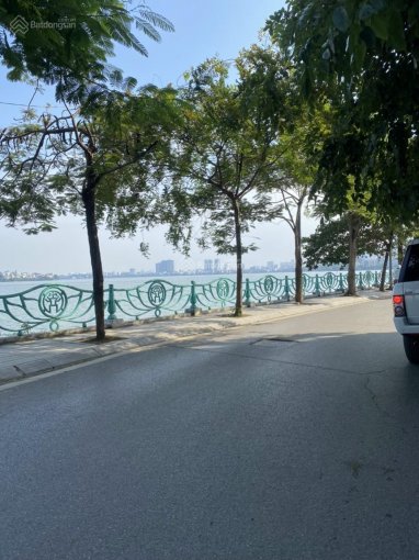 Bán tòa nhà căn hộ 7 tầng diện tích 200m2 mặt tiền 10m mặt phố Trịnh Công Sơn, Tây Hồ, Hà Nội