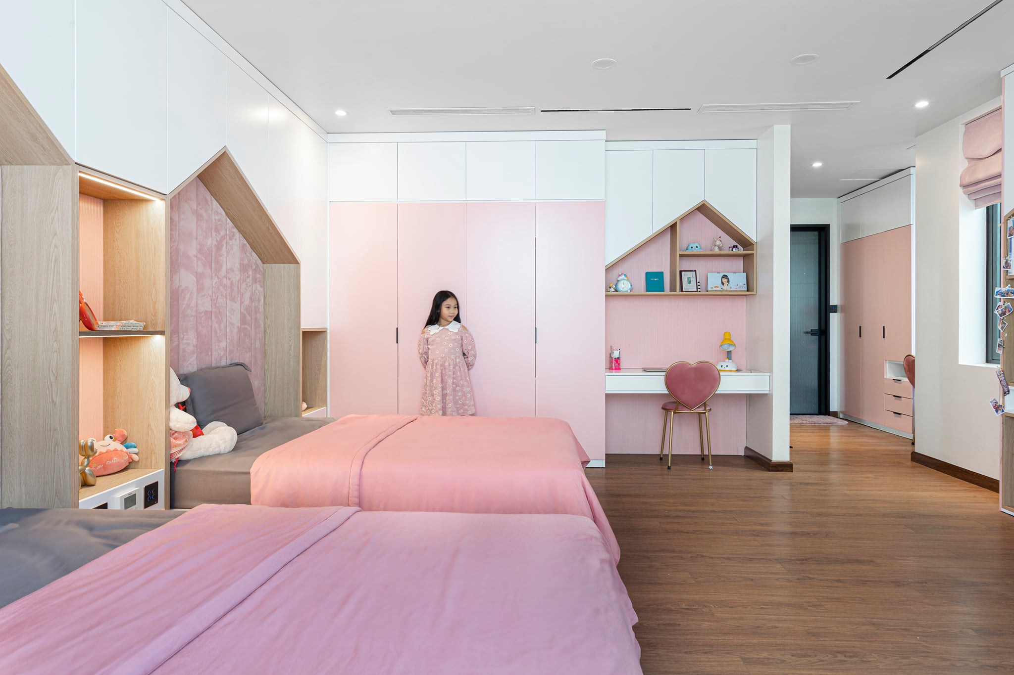 BÁN NHÀ MẶT PHỐ VẠN PHÚC-VẠN BẢO ,BA ĐÌNH 56Mx5T, VỈA HÈ 15M,NHÀ MỚI, MT 4.2M giá 23.5 tỷ