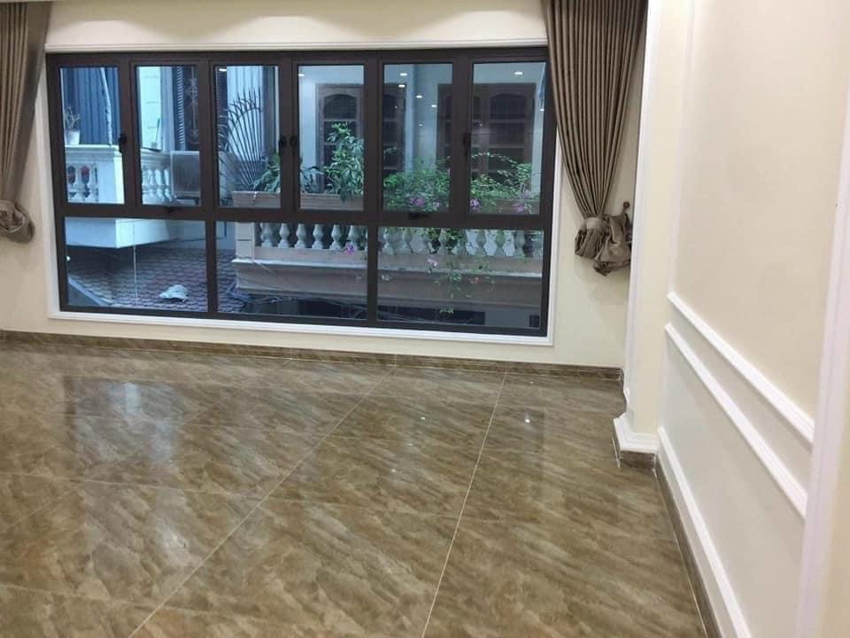 BÁN NHÀ HOÀNG QUỐC VIỆT - PHÂN LÔ – MẶT TIỀN KHỦNG - KINH DOANH VĂN PHÒNG - GARA - Ô CHỜ THANG MÁY .