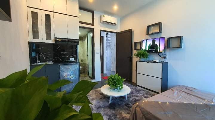 Bán nhà mặt phố quận Hoàn Kiếm, 48m, 3 tầng, mặt tiền 3.6m, giá 18 tỷ.