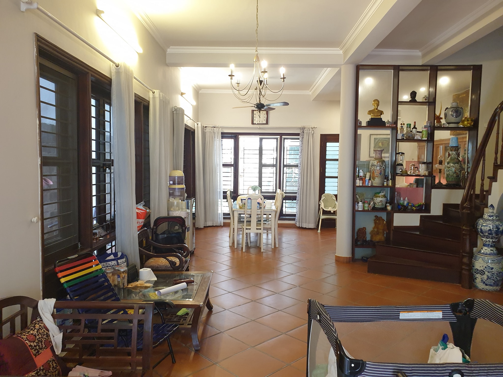 TÒA BUIDING 10 TẦNG THANG MÁY - DÒNG TIỀN ỔN ĐỊNH NGHĨA ĐÔ CẦU GIẤY .GIÁ CỰC SỐC 30 TỶ