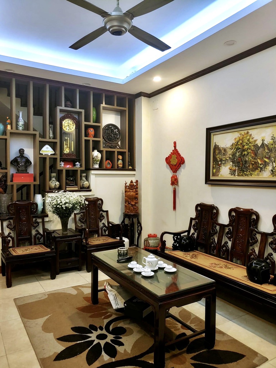 Bán nhà mặt phố Nguyễn Chí Thanh, DT 112m, MT 6m, 10 tầng, giá 40 tỷ, cho thuê 200 tr/th.