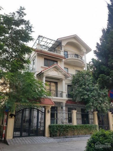 Bán biệt thự Vimeco Nguyễn Chánh, Cầu Giấy. 135m2 x 4T và 1 hầm, MT 9m, giá 35 tỷ