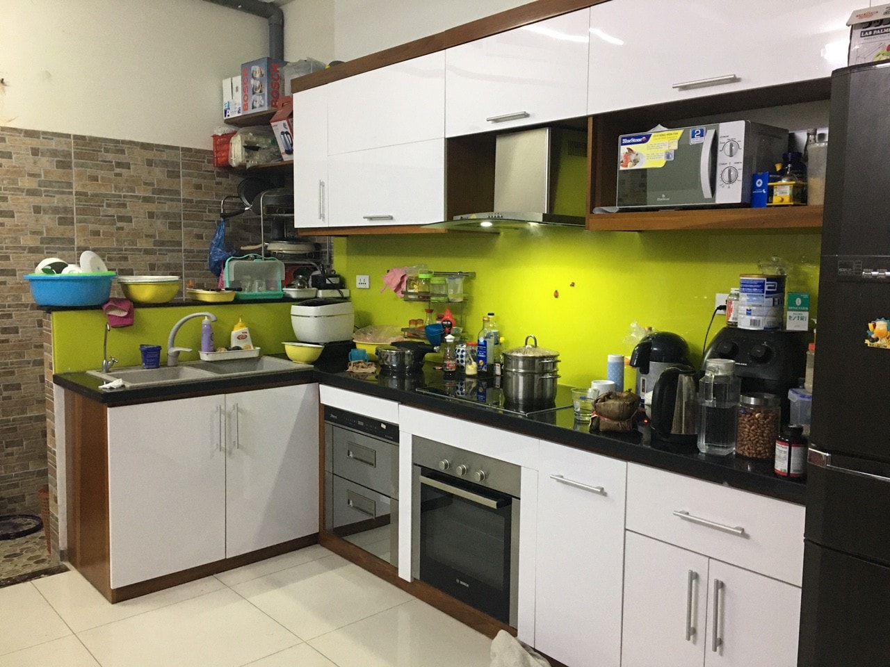 Bán nhà mặt phố cổ Hàng Đường gần chợ Đồng Xuân 28m2x4T chỉ 15.68 tỷ.