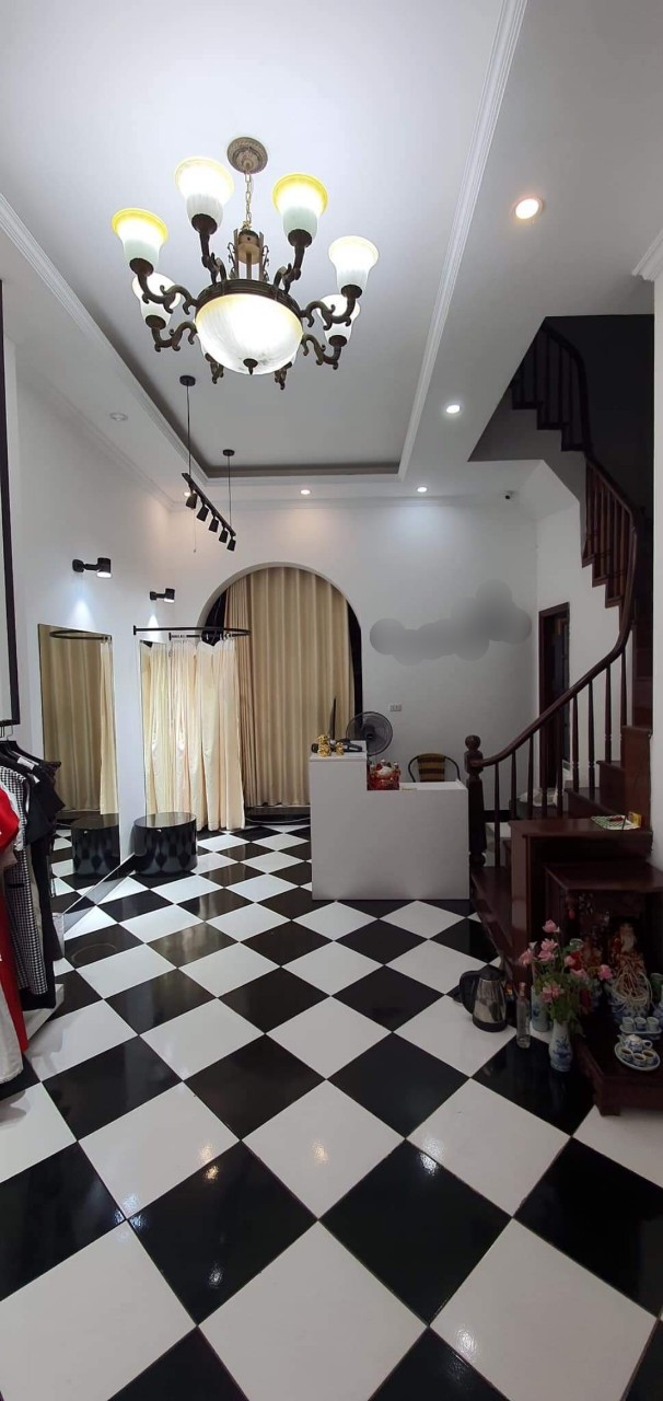 BIỆT THỰ VIP HỒ TÂY - 5M RA MẶT PHỐ ÂU CƠ - 3 THOÁNG - KINH DOANH ĐA DẠNG - DÒNG TIỀN 30tr/ tháng