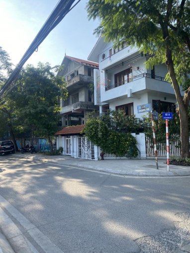 CHÍNH CHỦ BÁN NHÀ TRÍCH SÀI, 9 TẦNG THANG MÁY, 1 HẦM, 140m, MT 8m.